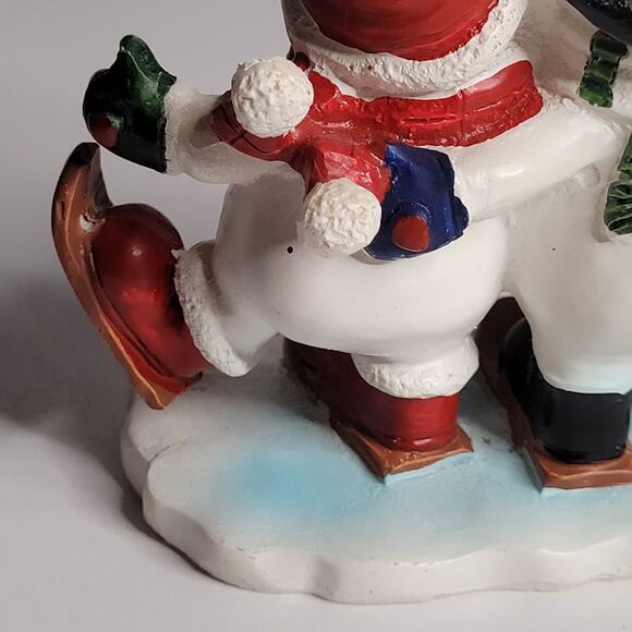 Charming Snow Couple Figurine - Perfect Winter Decor - Picture 8 of 13